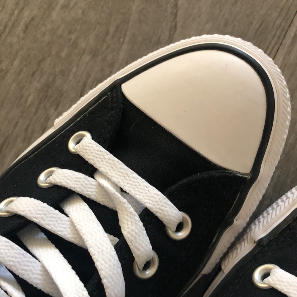 Converse - Picture 5 of 7